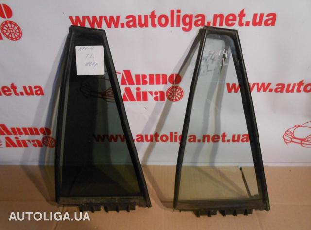 Задня кватирка ліва 6812442130 TOYOTA