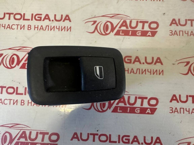 Кнопка вмикання двигуна склопідіймача задня 68214156AA CHRYSLER