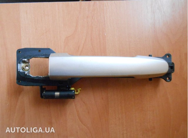 Ручка двері правою зовнішня перед/зад 6921112220B6 TOYOTA