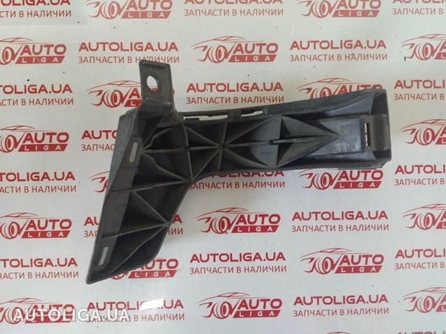 Напрямна заднього бампера, ліва 6J8807377 VAG