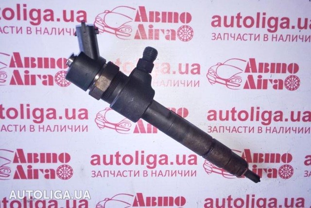 Форсунка дизельна в зборі, розпилювач + тримач 71794167 FIAT