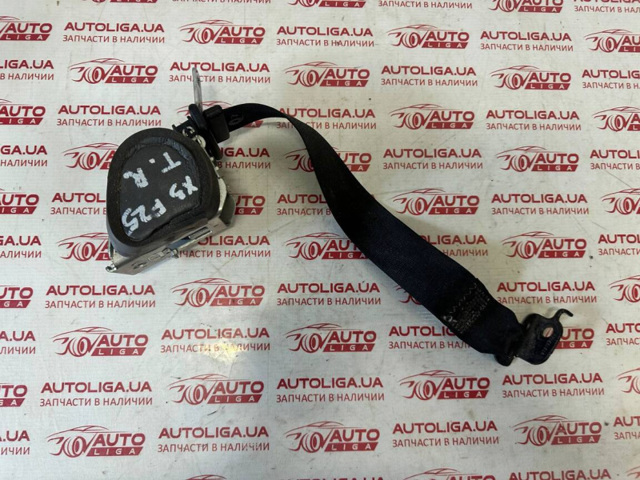 Пасок безпеки задній правий 72117266552 BMW