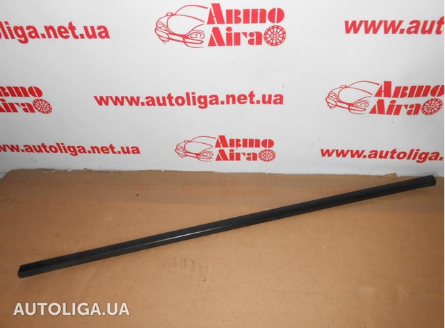 Молдинг опускного скла нижній, двері передньої, лівої 72450SEA003 HONDA
