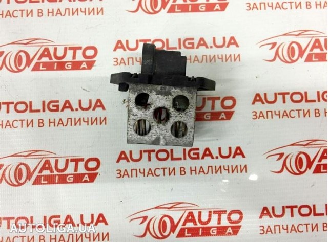 Резистор моторчика вентилятора A/C 7701042681 RENAULT