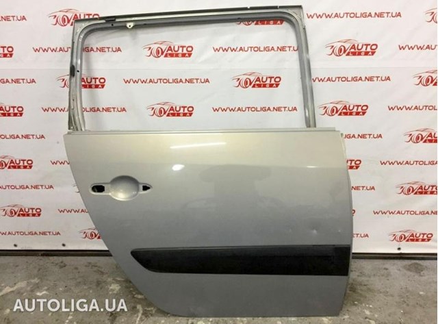 Двері задні в зборі 7751476286 RENAULT