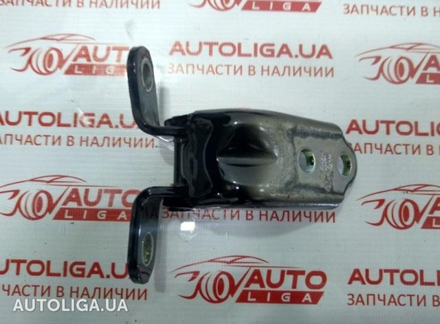 Дверний шарнір задній лівий 793103K000 HYUNDAI