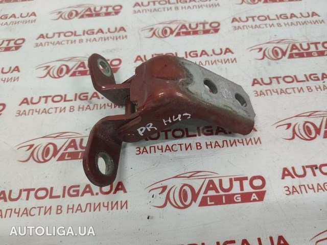 Дверний шарнір правий передній 793202B010 HYUNDAI