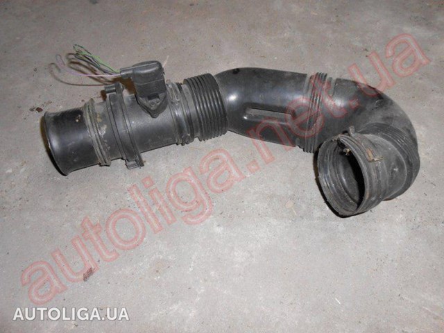 Патрубок повітряний, вихід повітряного фільтра 7L0129684A VAG