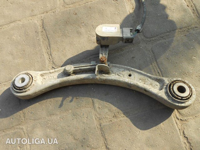 Балансир задній верхній, лівий/правий 7L0505375A PORSCHE