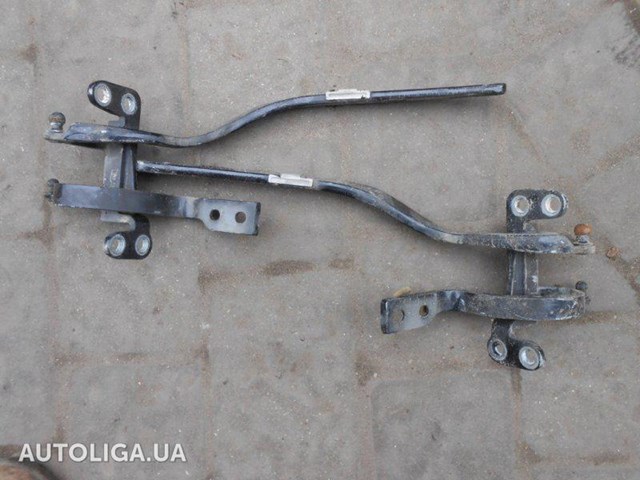 Шарнір кришки багажника 7L6827301B VAG