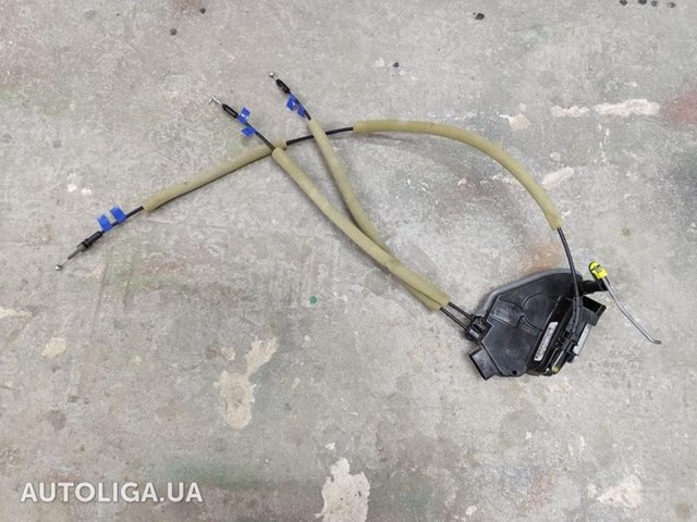 Замок дверей водія Nissan Altima L33