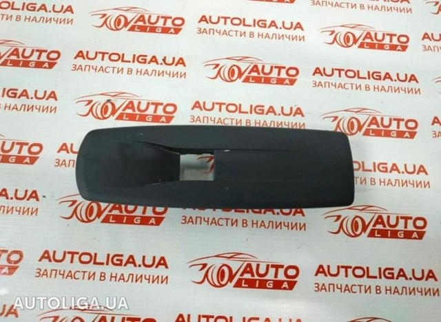 Кнопковий блок керування склопідіймачами задній лівий 809600004R RENAULT