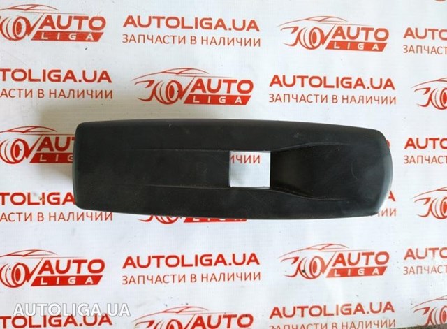 Кнопки переднього правого склопід'ємника 809600750R RENAULT