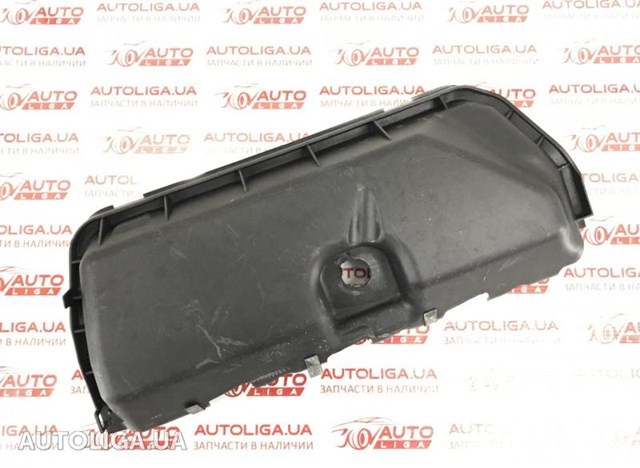 Кришка двигуна декоративна 8200397655 RENAULT