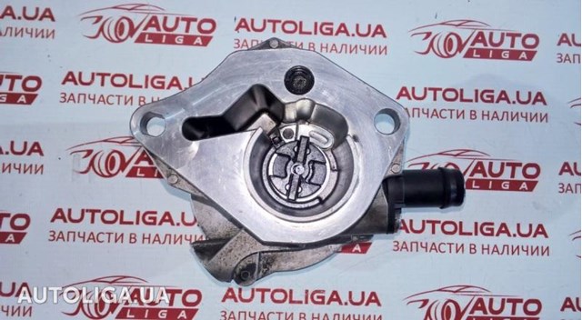 Насос вакуумний 8200577807 RENAULT