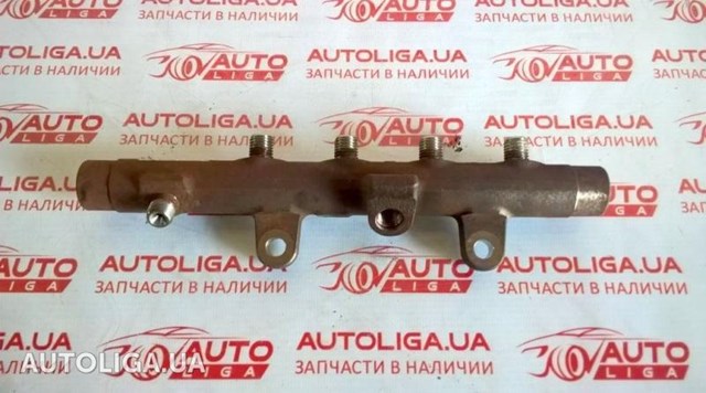 Паливна рампа 8200815617 RENAULT