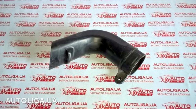 Патрубок повітряний, вхід повітряного фільтра 8200923144 RENAULT