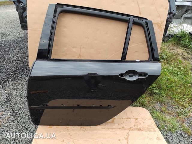 Двері пасажирськи задні ліві 821010024R RENAULT