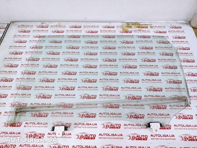 Скло заднє ліве 823014CA0A NISSAN