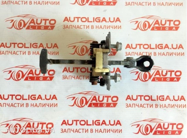 Обмежувач відкриття дверей, задній 824306303R RENAULT