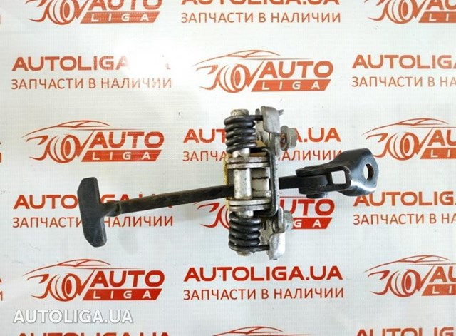 Обмежувач відкриття дверей, задній 824310001R RENAULT
