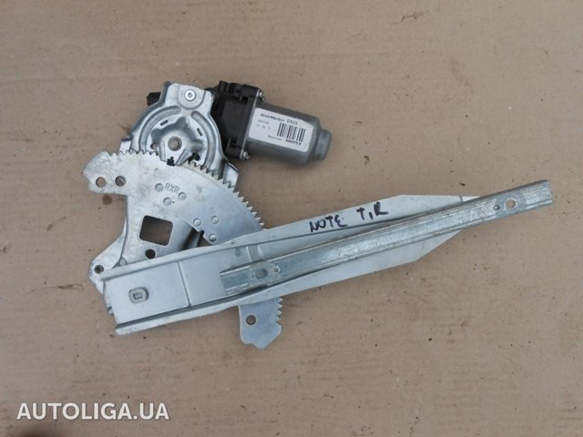 Склопідйомник задніх правих дверей 827009U00B NISSAN