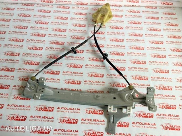 Склопідйомник задніх правих дверей 827200003R RENAULT