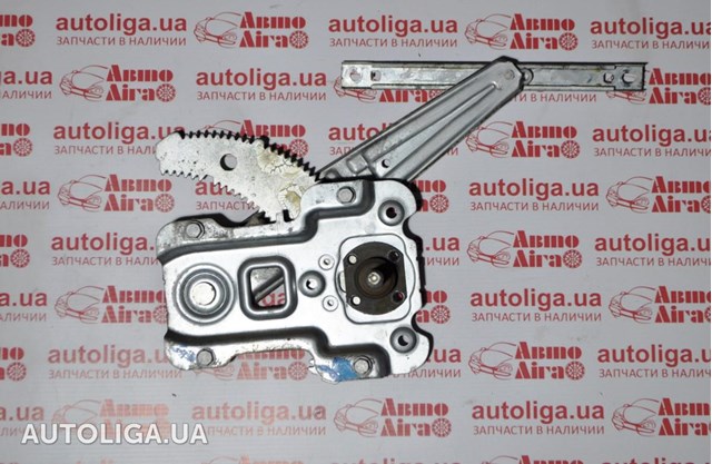 Склопідйомник задніх правих дверей 82720AX110 NISSAN