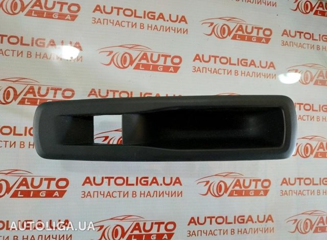 Кнопка підйомника заднього скла 82944002R RENAULT