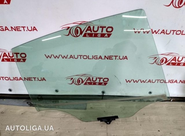 Скло задньої двері правої 834212T010 HYUNDAI