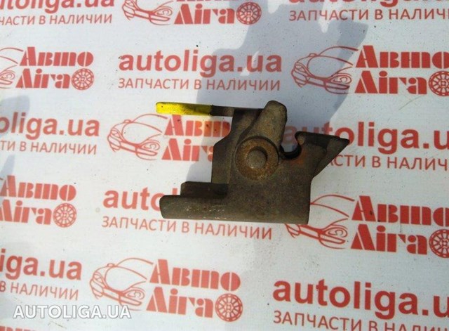 Петля-зачіп (відповідна частина) замка двері задньої 8731R2 PEUGEOT