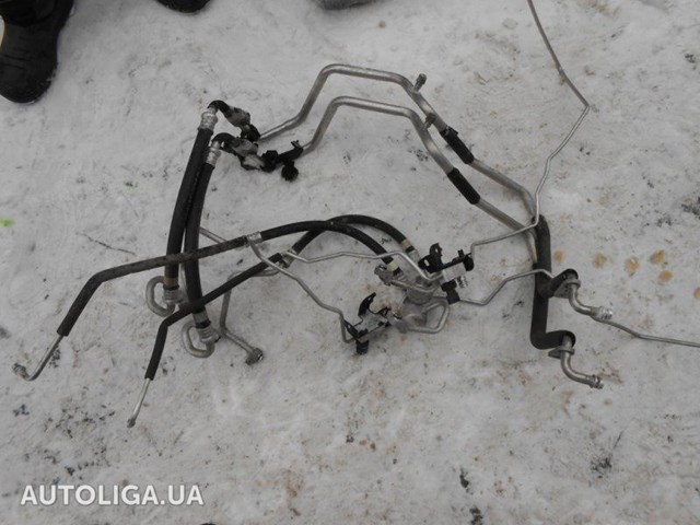 Шланг кондиціонера, від компресора до радіатора 8870342080 TOYOTA
