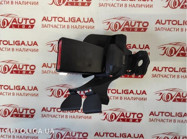 Важіль фіксатор ременя безпеки задній правий 8K0857740AC01C VAG