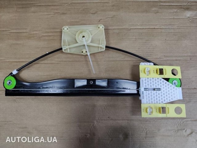 Механізм стеклопод'емника двері задньої, правої 8P4839462A VAG