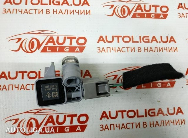 Датчик Ейрбег передній 988310002R RENAULT