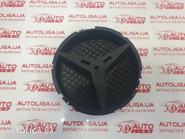 Кронштейн емблеми решітки радіатора A0008880060 MERCEDES