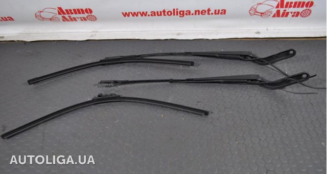 Важіль склоочисника A0018205944 MERCEDES
