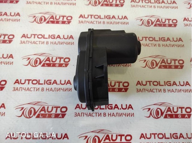 Двигун приводу гальмівного супорту заднього стоянкової системи A1729060200 MERCEDES