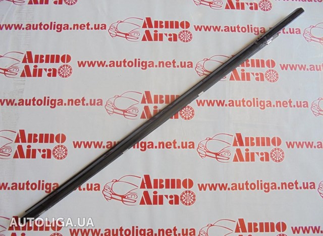 Молдинг опускного скла дверей передньої, лівої A2106900780 MERCEDES