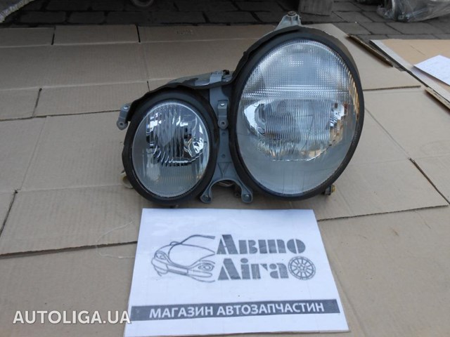 Скло фари лівої A2108200366 MERCEDES