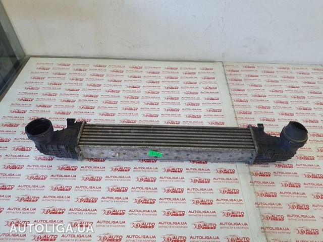 Охолоджувач наддувочного повітря A2115003902 MERCEDES