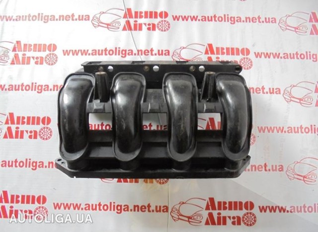 Колектор впускний A6110900637 MERCEDES