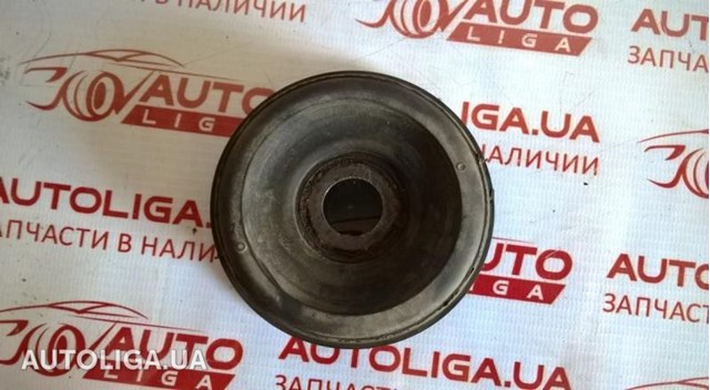 Кріплення переднього амортизатора A9013230085 MERCEDES