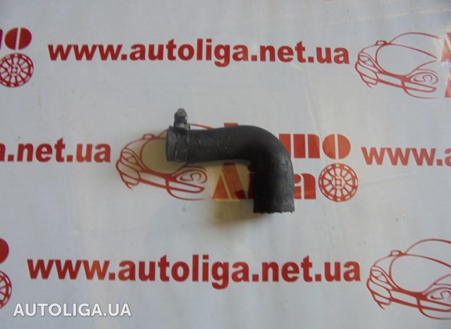 Шланг/патрубок радіатора охолодження, нижній A9015013182 MERCEDES