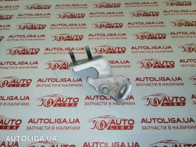 Завіса дверей задніх лівих BB5Z7826811A FORD