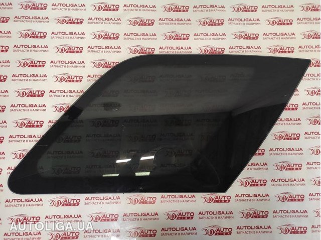 Скло кузова/багажного відсіку, праве BB5Z7829700C FORD