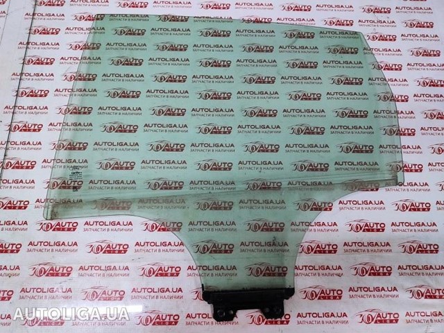 Скло задньої двері лівої FM5Z5825713A FORD