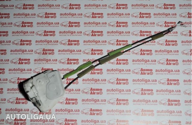 Замок задньої дверї, правої GS1F72310B MAZDA
