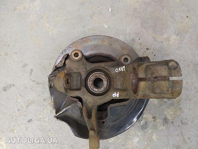 Кулак поворотний передній правий LR006858 LAND ROVER