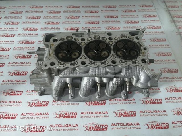 Головка блока циліндрів (ГБЦ), права LR014249 LAND ROVER